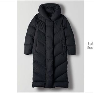 Aritzia Duvet Coat Size Small